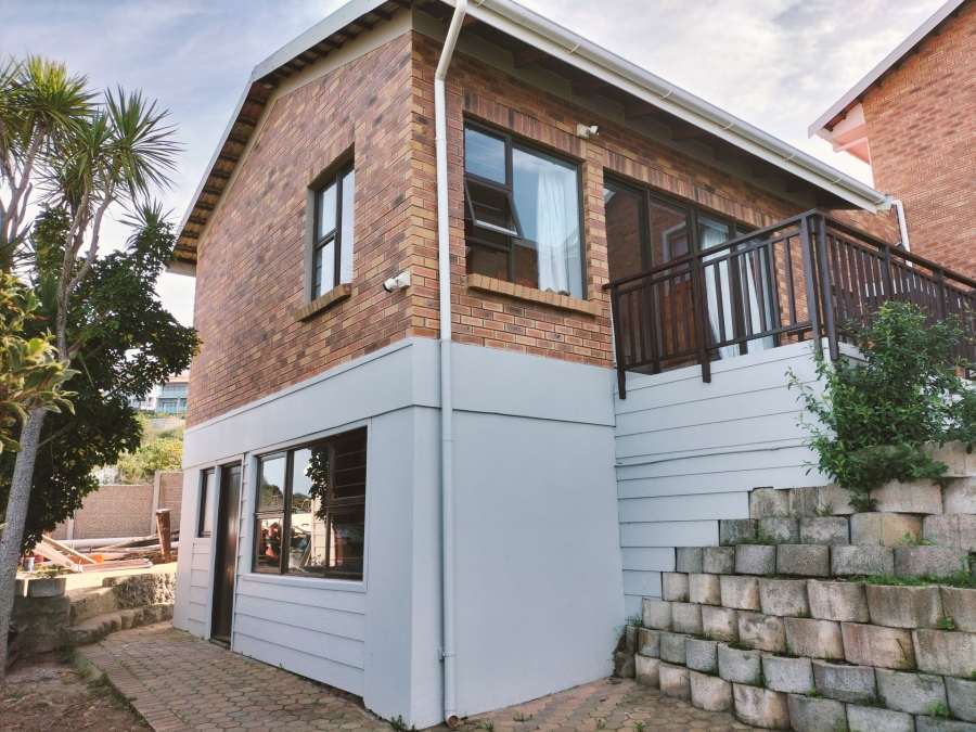 6 Bedroom Property for Sale in Grootbrakhoogte Western Cape